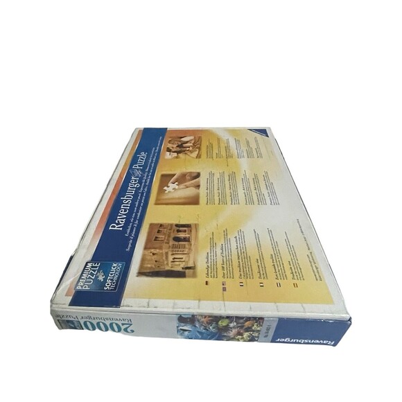 Ravensburger 2000 Piece Jigsaw Puzzle "Underwater" Colorful Fish Seascape - Picture 11 of 15